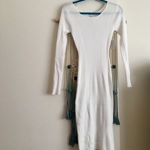 White long sleeve dress. Size M.